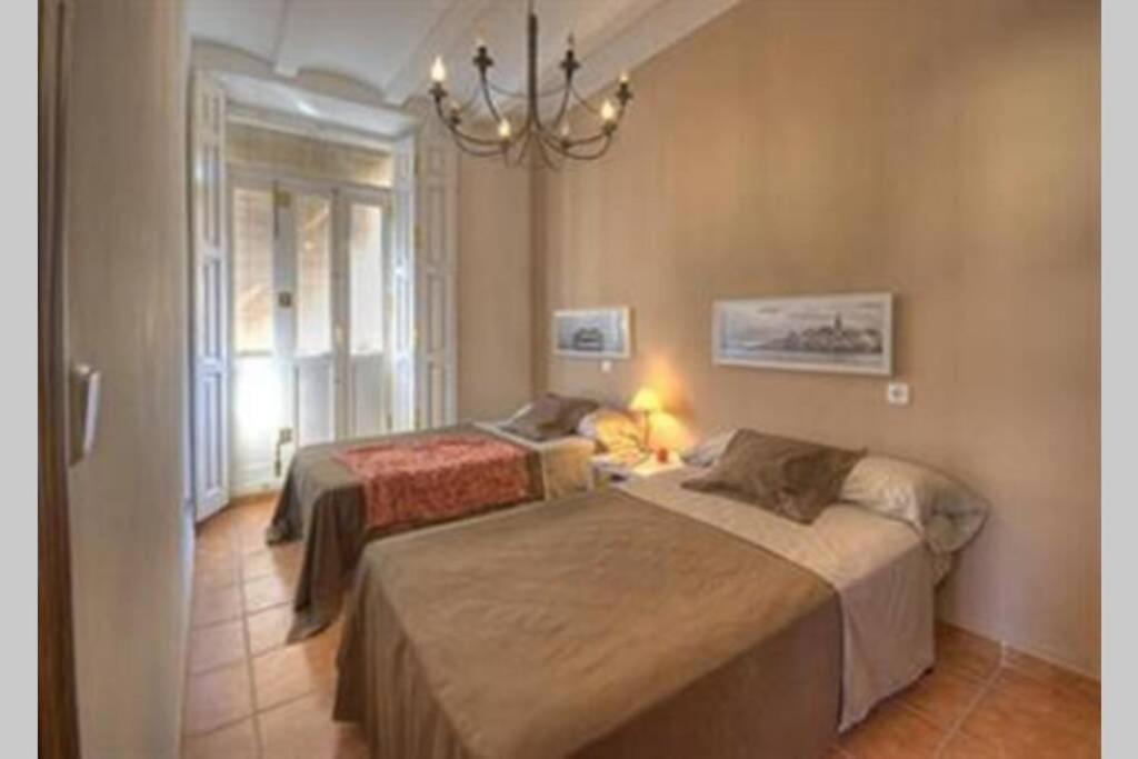 Main Central Station Apartment Valencia Exterior photo